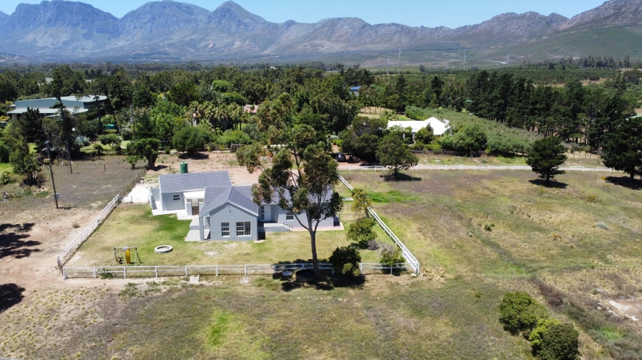 3 Bedroom Property for Sale in Firlands Western Cape